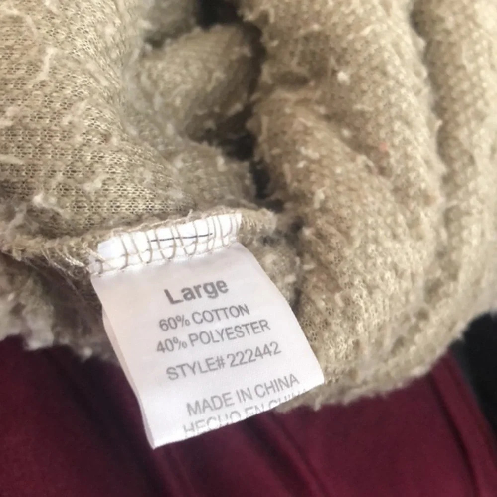 warm & cozy lifestyle sweater size large - Picture 4 of 4